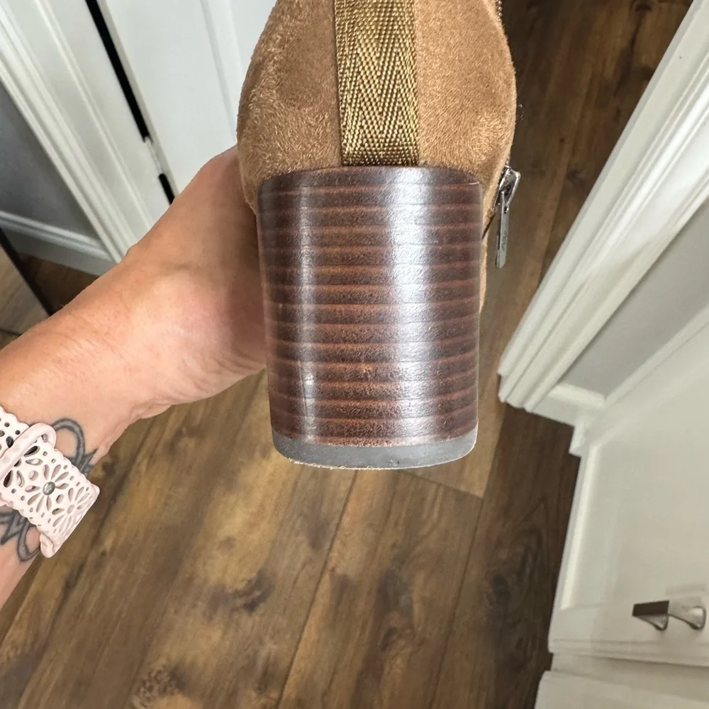 Donald Pliner Brown Suede Ankle Boots - Picture 7 of 9